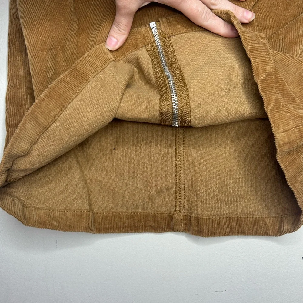 Corduroy Mini Skirt Front Zip Brown Stretch Wild Fable Size 6 M